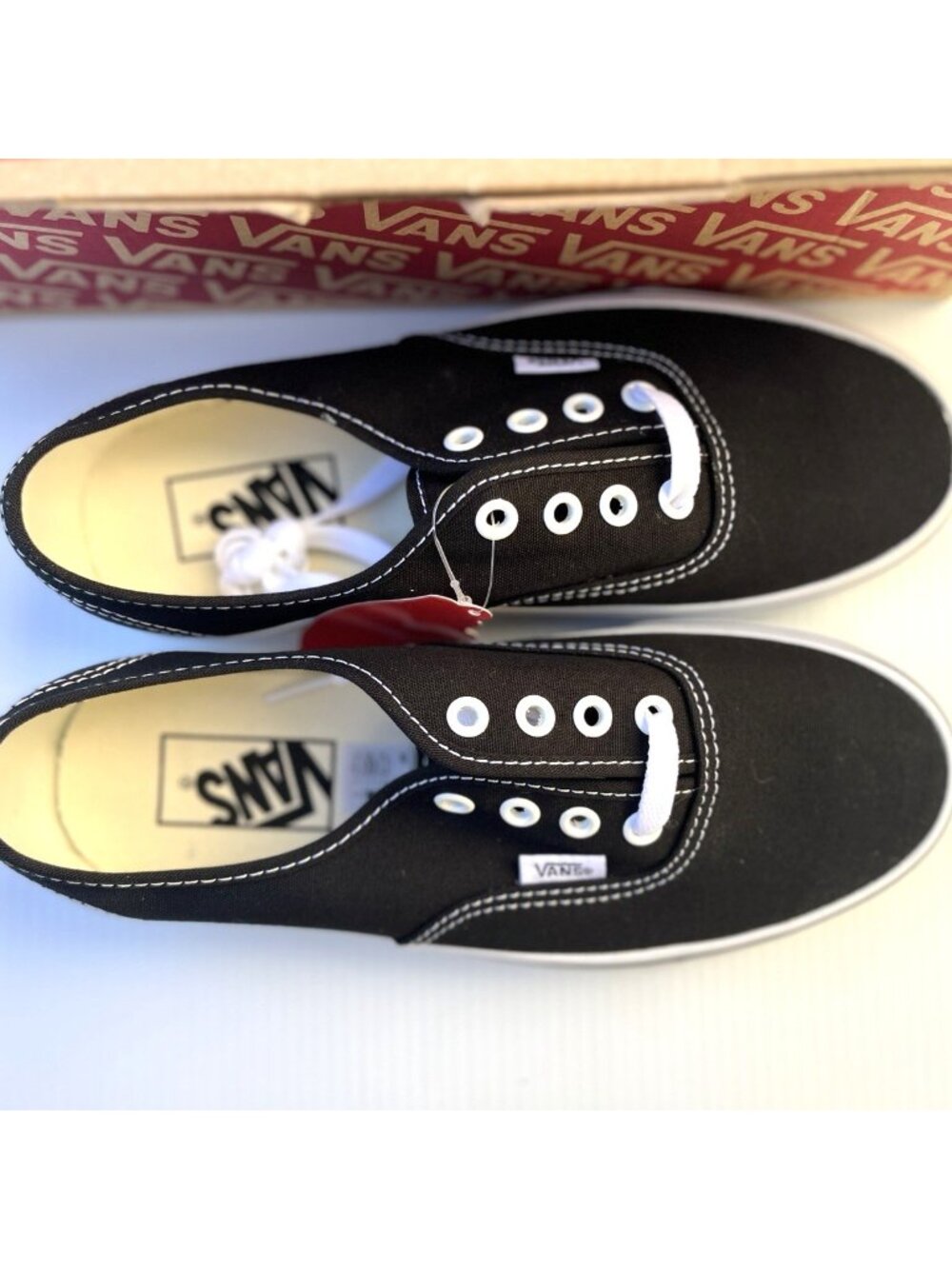 Vans Authentic Mens Size 5.5 Black/White Classic Skate Sneakers VN000EE3BLK NIB - Picture 2 of 10